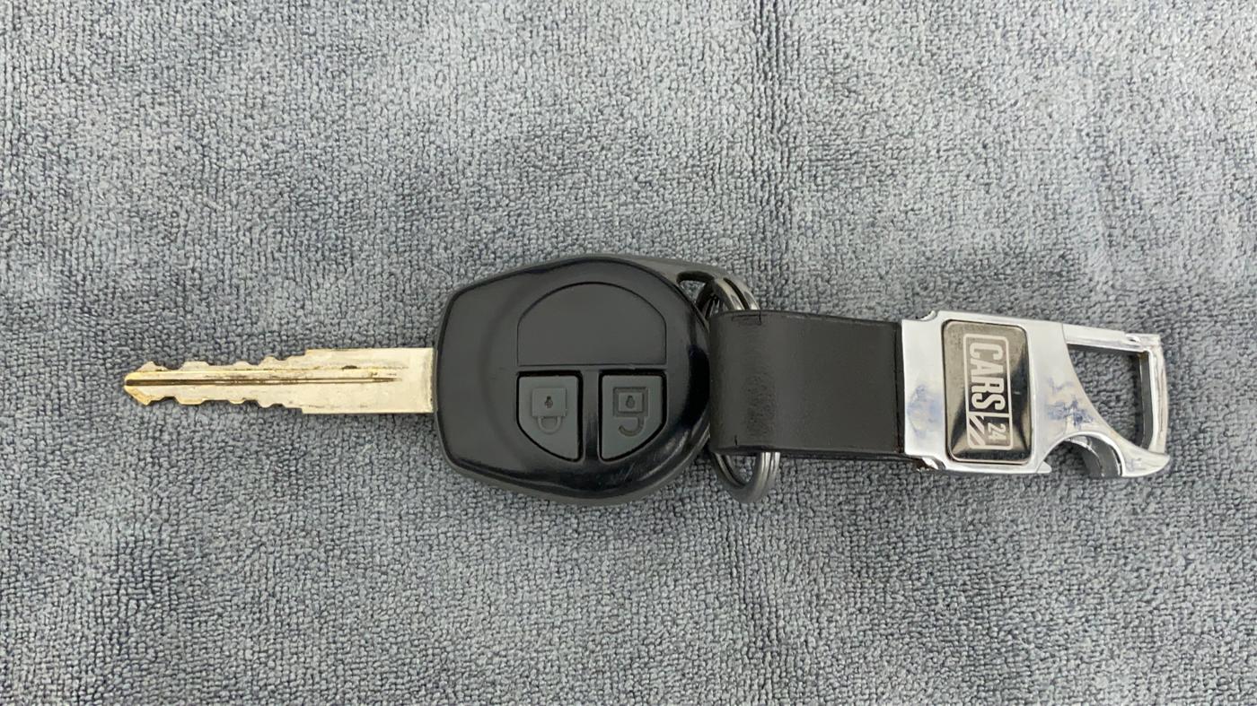 2016 Maruti Swift LXI (O), Petrol, Manual, 82,988 km, Key Close Up