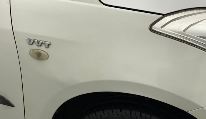 2016 Maruti Swift LXI (O), Petrol, Manual, 82,988 km, Right fender - Minor scratches
