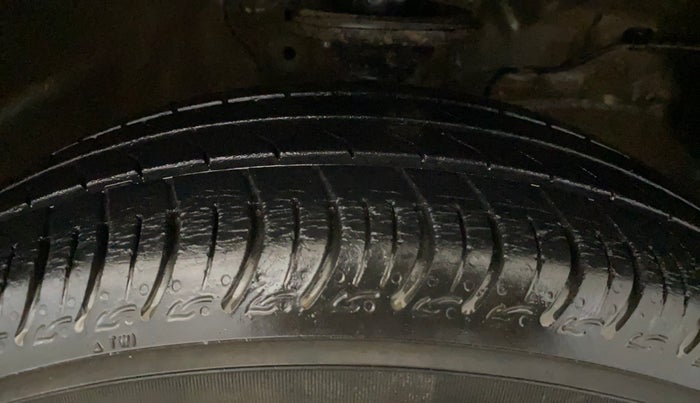 2021 Maruti S PRESSO VXI+, Petrol, Manual, 30,537 km, Right Front Tyre Tread