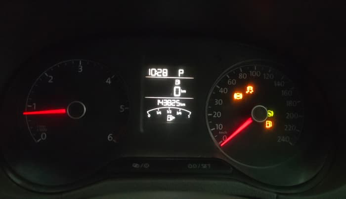 2015 Volkswagen Vento HIGHLINE 1.5 AT, Diesel, Automatic, 1,43,813 km, Odometer Image