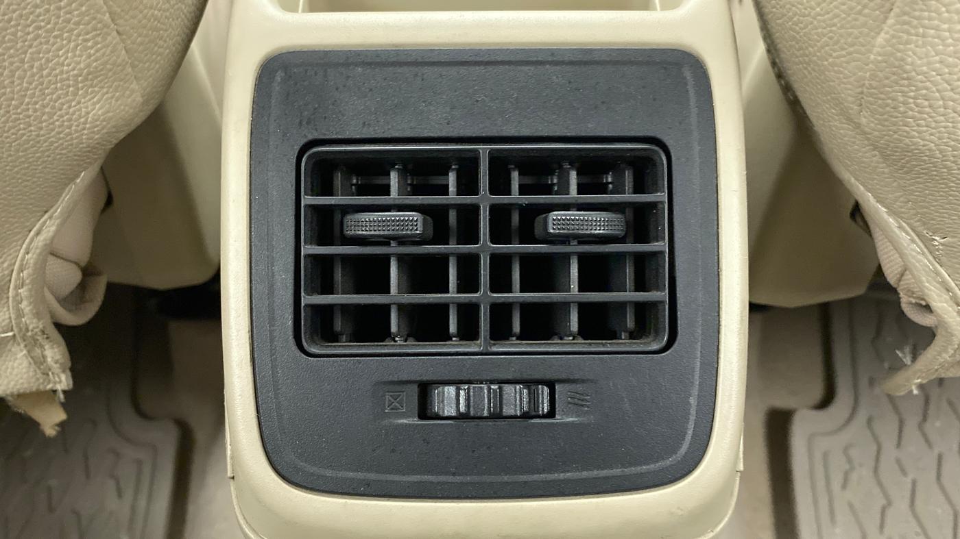 2018 Maruti Dzire VXI, Petrol, Manual, 16,396 km, Rear AC Vents