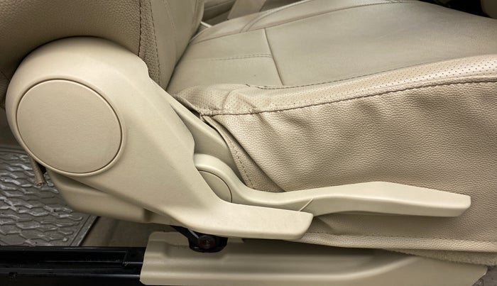 2018 Maruti Dzire VXI, Petrol, Manual, 16,396 km, Driver Side Adjustment Panel