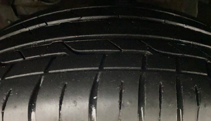 2020 Maruti S Cross ZETA 1.5, Petrol, Manual, 63,347 km, Left Front Tyre Tread