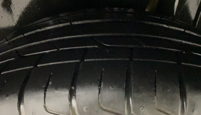 2020 Maruti S Cross ZETA 1.5, Petrol, Manual, 63,347 km, Left Rear Tyre Tread