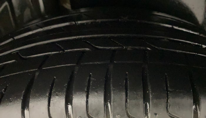 2020 Maruti S Cross ZETA 1.5, Petrol, Manual, 63,347 km, Right Rear Tyre Tread