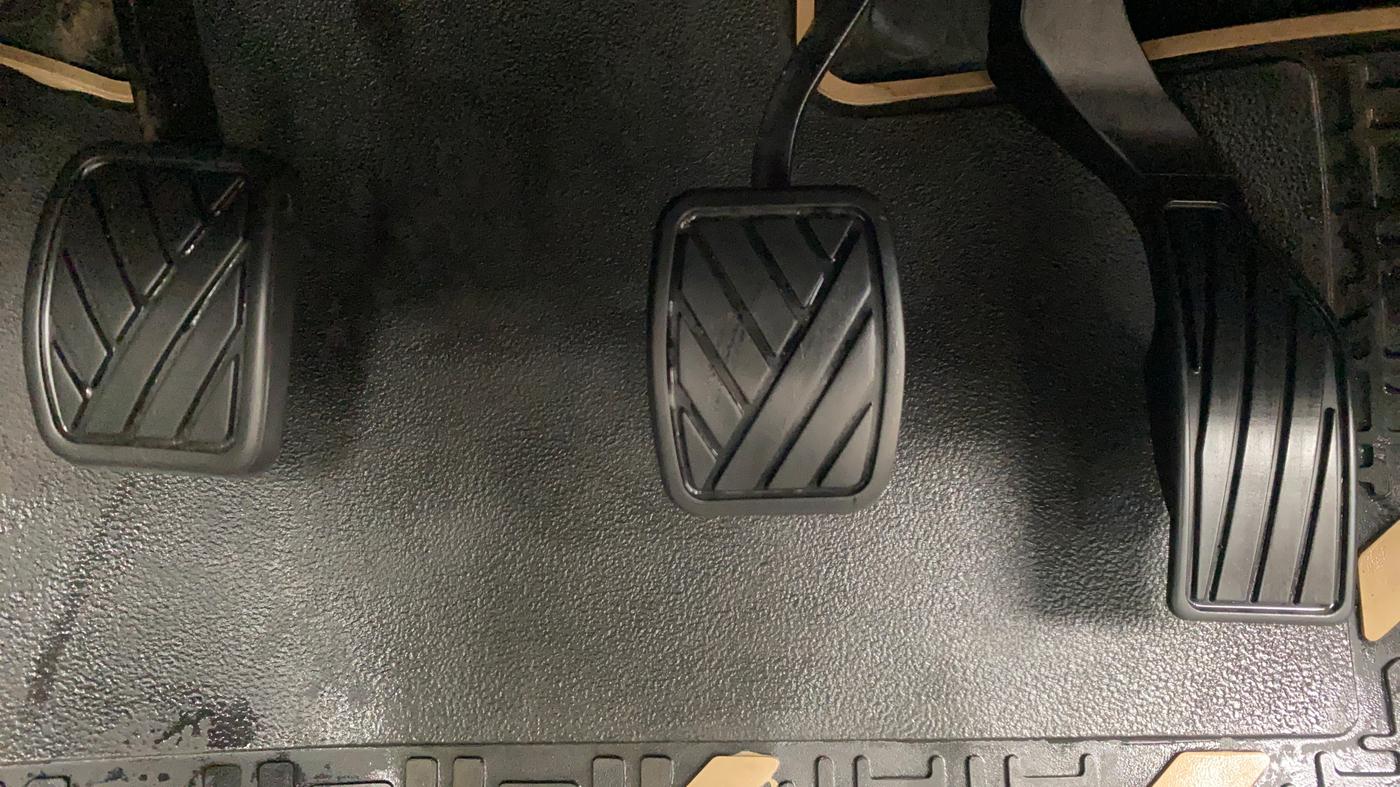 2020 Maruti S Cross ZETA 1.5, Petrol, Manual, 63,347 km, Pedals