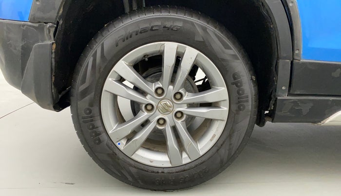 2016 Maruti Vitara Brezza ZDI PLUS DUAL TONE, Diesel, Manual, 93,136 km, Right Rear Wheel