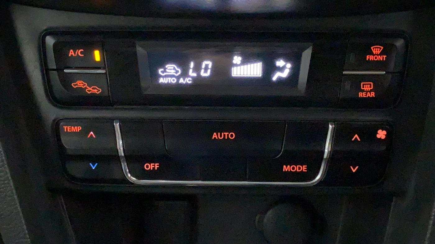 2016 Maruti Vitara Brezza ZDI PLUS DUAL TONE, Diesel, Manual, 93,136 km, Automatic Climate Control