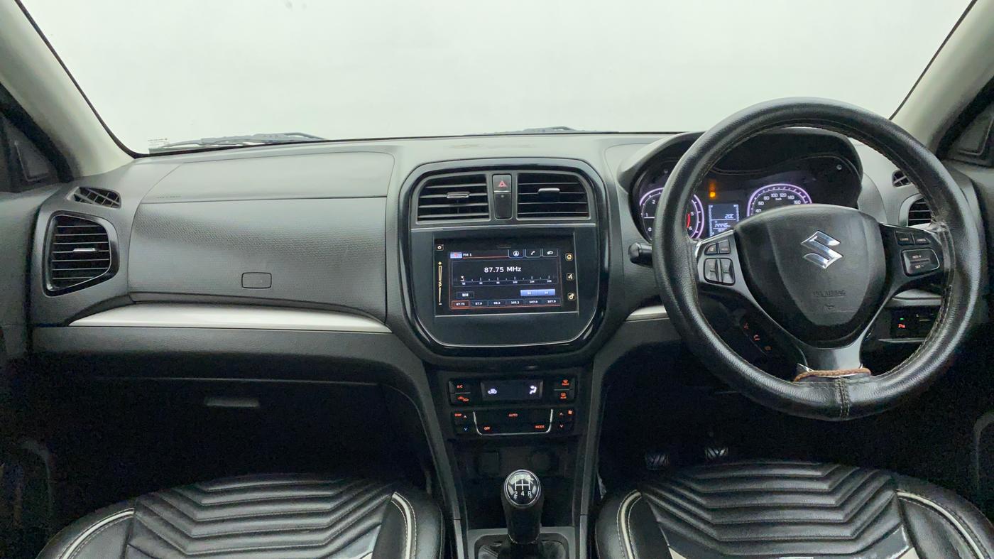 2016 Maruti Vitara Brezza ZDI PLUS DUAL TONE, Diesel, Manual, 93,136 km, Dashboard