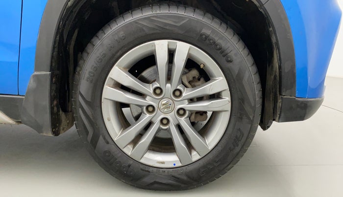 2016 Maruti Vitara Brezza ZDI PLUS DUAL TONE, Diesel, Manual, 93,136 km, Right Front Wheel
