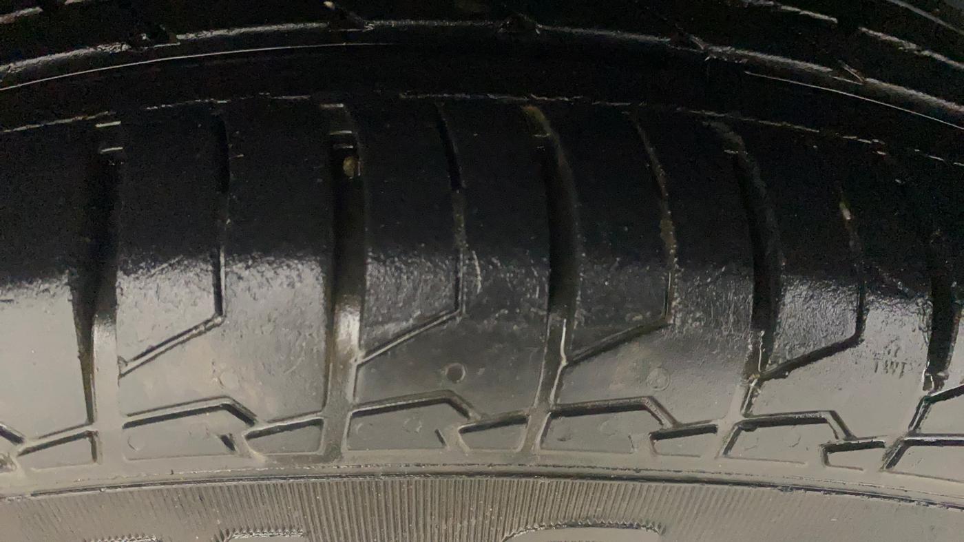 2021 Maruti S Cross ZETA AT 1.5, Petrol, Automatic, 88,075 km, Right Rear Tyre Tread