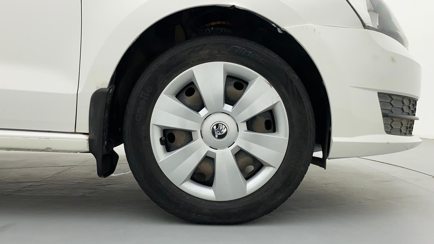 2018 Skoda Rapid 1.6 MPI MT ACTIVE, Petrol, Manual, 28,557 km, Right Front Wheel