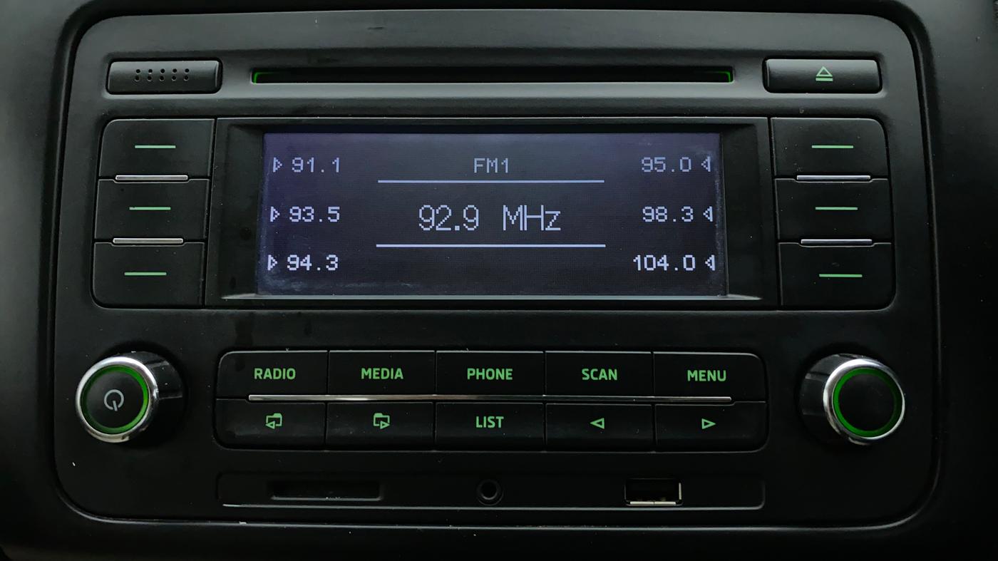 2018 Skoda Rapid 1.6 MPI MT ACTIVE, Petrol, Manual, 28,557 km, Infotainment System
