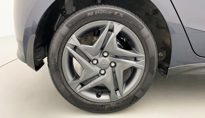 2021 Hyundai NEW I20 SPORTZ 1.2 MT, Petrol, Manual, 5,077 km, Right Rear Wheel