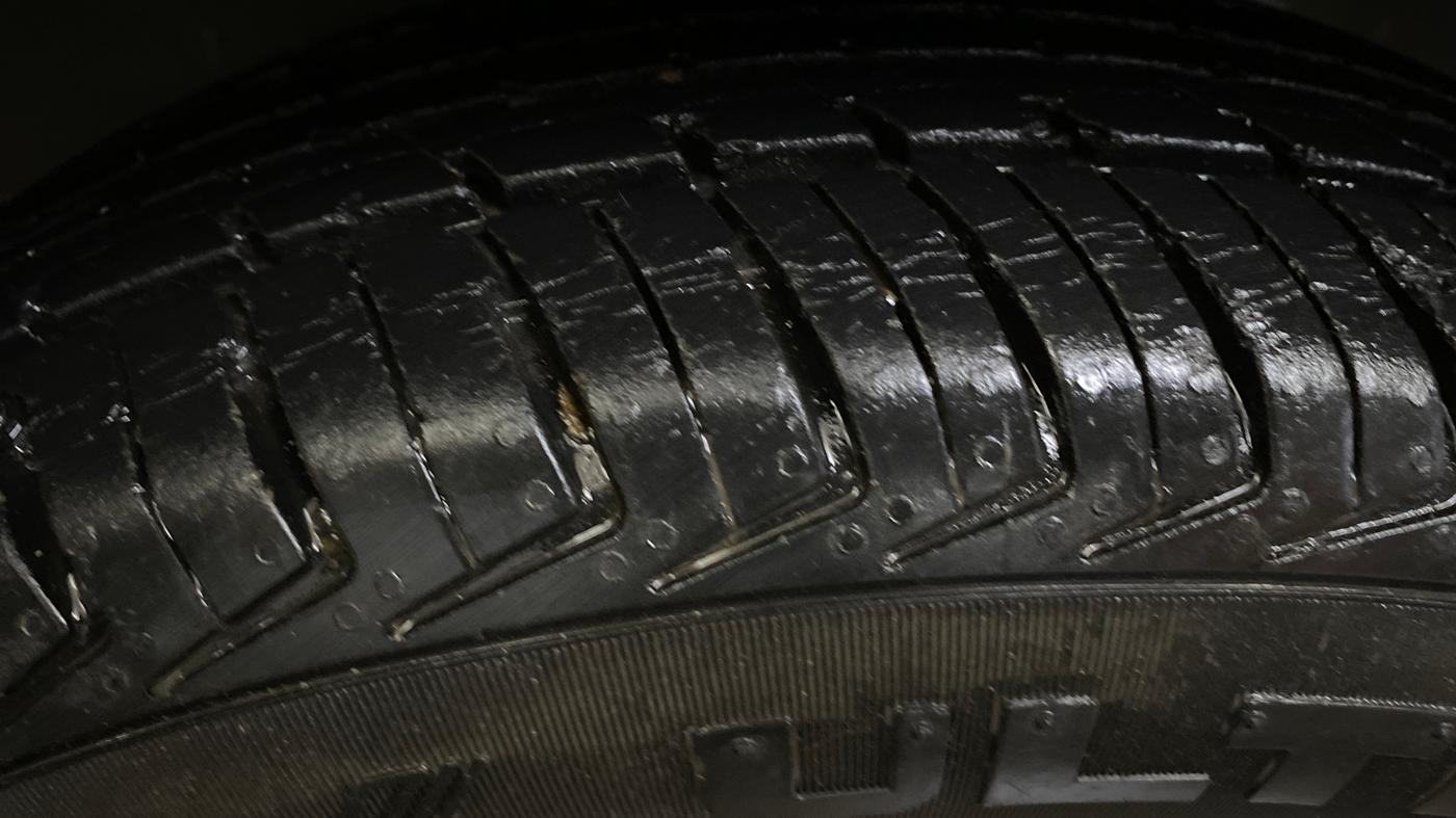 2015 Renault Kwid RXT 0.8, Petrol, Manual, 40,815 km, Left Rear Tyre Tread