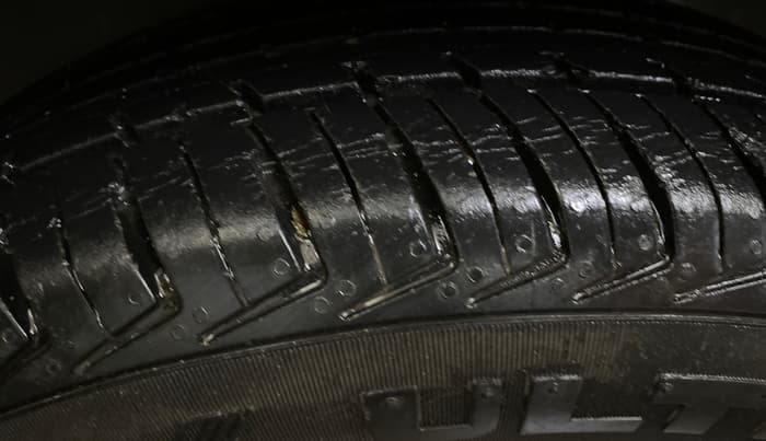2015 Renault Kwid RXT 0.8, Petrol, Manual, 40,590 km, Left Rear Tyre Tread