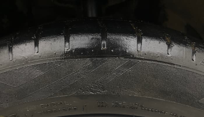 2016 Maruti Baleno ZETA CVT PETROL 1.2, Petrol, Automatic, 67,095 km, Right Front Tyre Tread