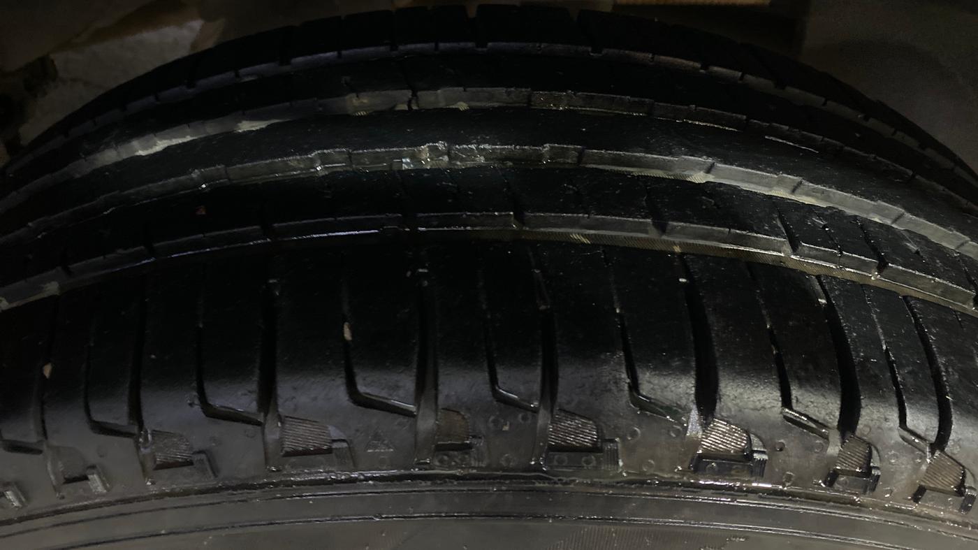 2015 Nissan Terrano XL D PLUS, Diesel, Manual, 1,00,083 km, Left Rear Tyre Tread
