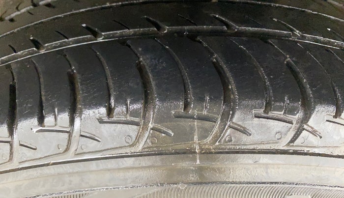 2017 Maruti Celerio ZXI, Petrol, Manual, 60,420 km, Left Rear Tyre Tread