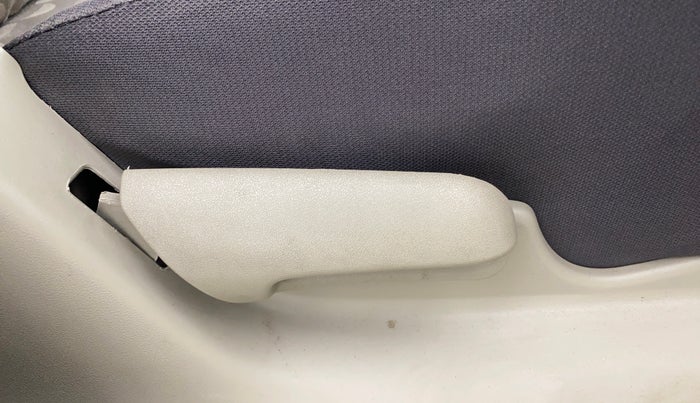 2017 Maruti Celerio ZXI, Petrol, Manual, 60,420 km, Driver Side Adjustment Panel