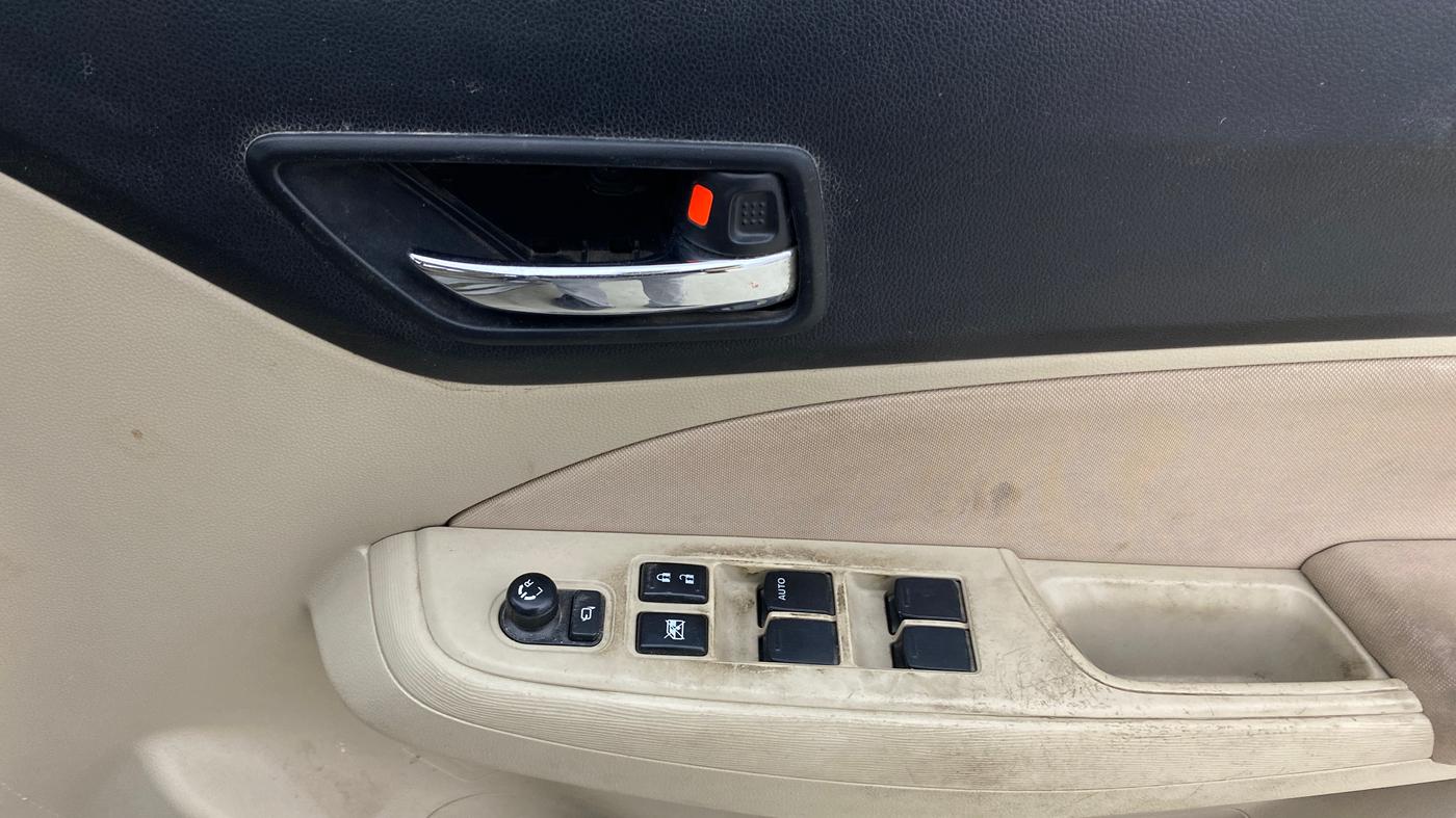 2020 Maruti Dzire VXI, Petrol, Manual, 92,933 km, Driver Side Door Panels Control