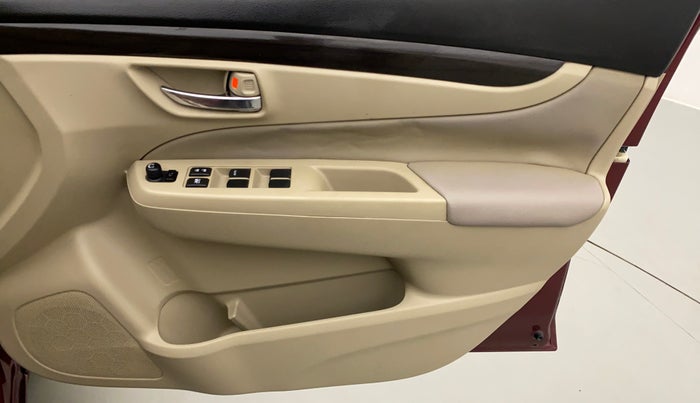 2016 Maruti Ciaz ZXI, Petrol, Manual, 38,484 km, Driver Side Door Panels Control
