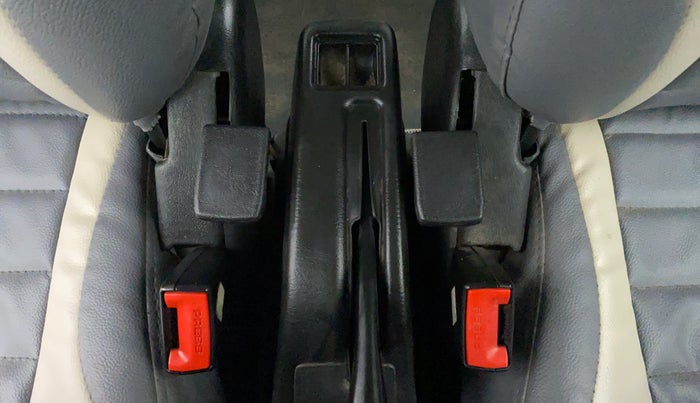 2019 Maruti Eeco 5 STR CNG WITH AC PLUSHTR, CNG, Manual, 34,890 km, Driver Side Adjustment Panel