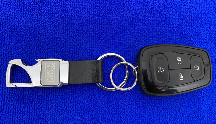 2019 Tata NEXON XZ PLUS PETROL, Petrol, Manual, 66,582 km, Key Close Up
