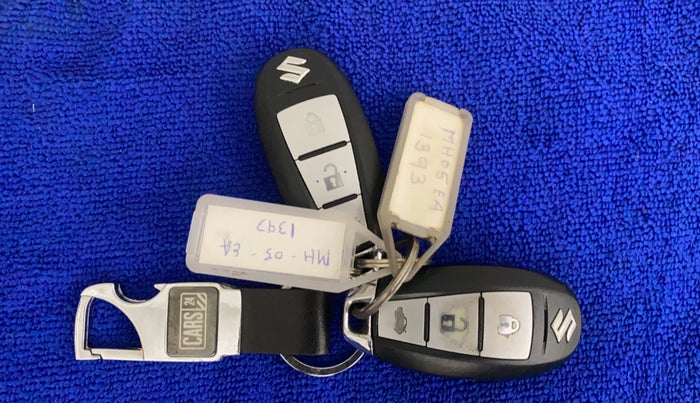 2019 Maruti Ciaz ALPHA  AT 1.5 SHVS PETROL, Petrol, Automatic, 66,269 km, Key Close Up