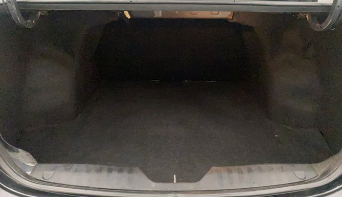 2019 Maruti Ciaz ALPHA  AT 1.5 SHVS PETROL, Petrol, Automatic, 66,269 km, Boot Inside
