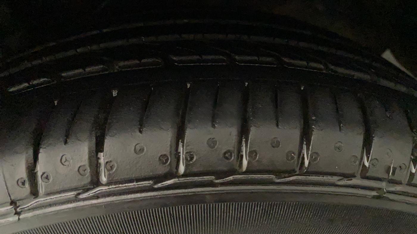 2019 Maruti Ciaz ALPHA  AT 1.5 SHVS PETROL, Petrol, Automatic, 66,269 km, Left Rear Tyre Tread