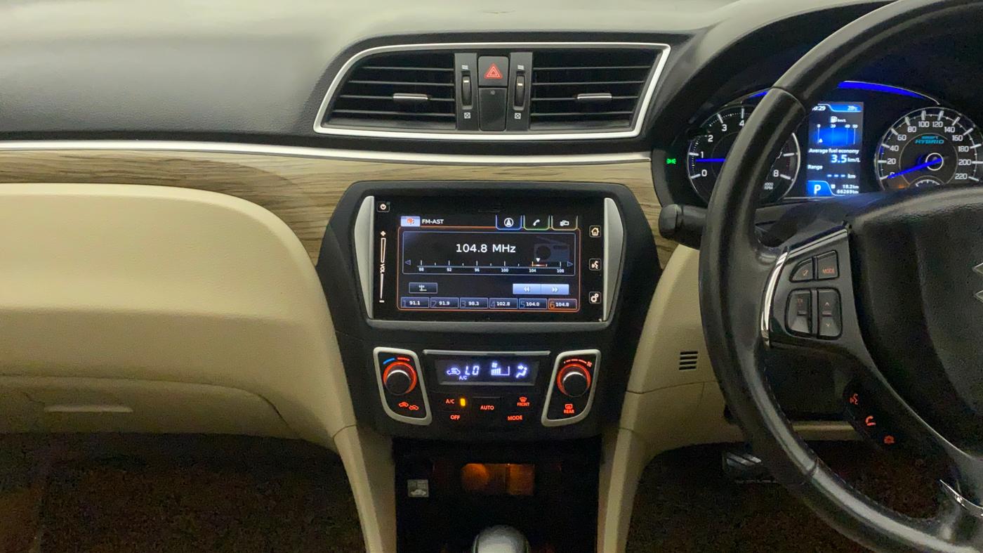 2019 Maruti Ciaz ALPHA  AT 1.5 SHVS PETROL, Petrol, Automatic, 66,269 km, Air Conditioner