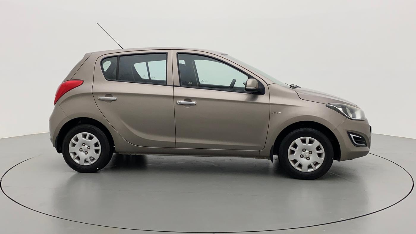2013 Hyundai i20 MAGNA O 1.2, CNG, Manual, 60,551 km, Right Side View