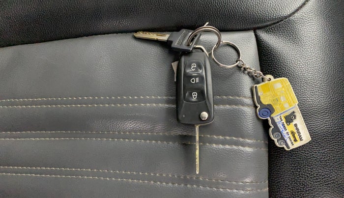 2018 Tata TIGOR XT PETROL, Petrol, Manual, 91,156 km, Key Close Up