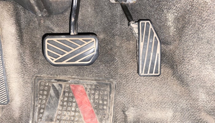 2020 Maruti Swift VXI AMT, Petrol, Automatic, 36,637 km, Pedals