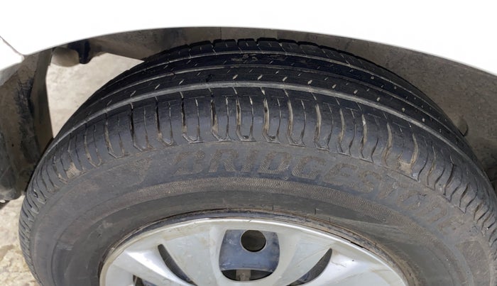 2020 Maruti Swift VXI AMT, Petrol, Automatic, 36,637 km, Right Rear Tyre Tread