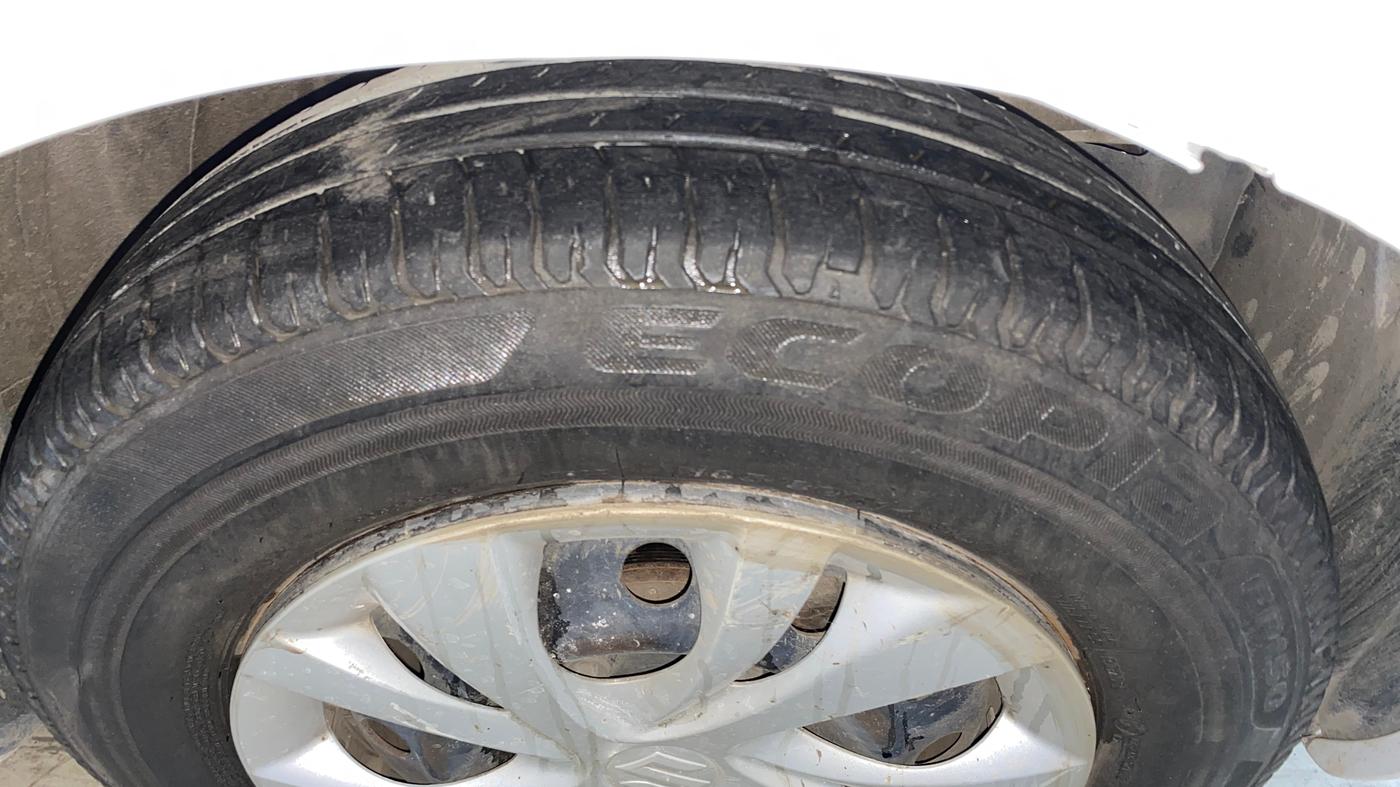 2020 Maruti Swift VXI AMT, Petrol, Automatic, 36,637 km, Right Front Tyre Tread