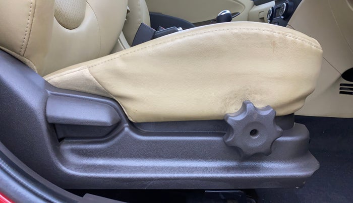 2017 Hyundai Verna 1.6 VTVT SX O, Petrol, Manual, 50,266 km, Driver Side Adjustment Panel