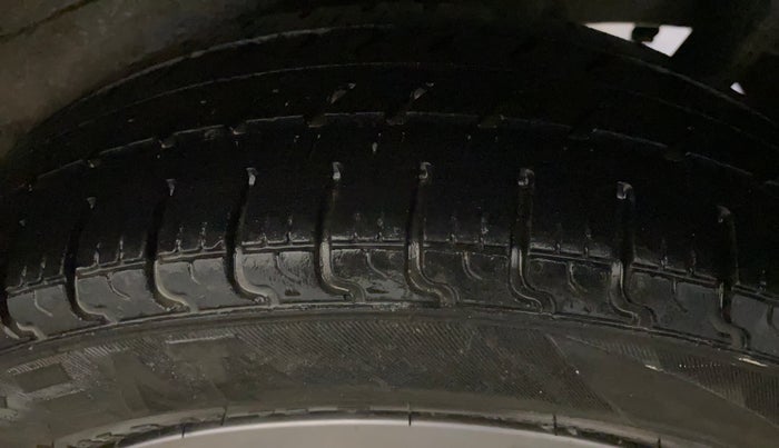 2016 Maruti Wagon R Stingray VXI, Petrol, Manual, 93,873 km, Left Rear Tyre Tread