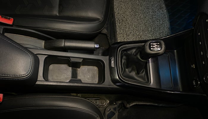 2022 Tata ALTROZ XZ PLUS PETROL DARK EDITION, Petrol, Manual, 38,738 km, Gear Lever