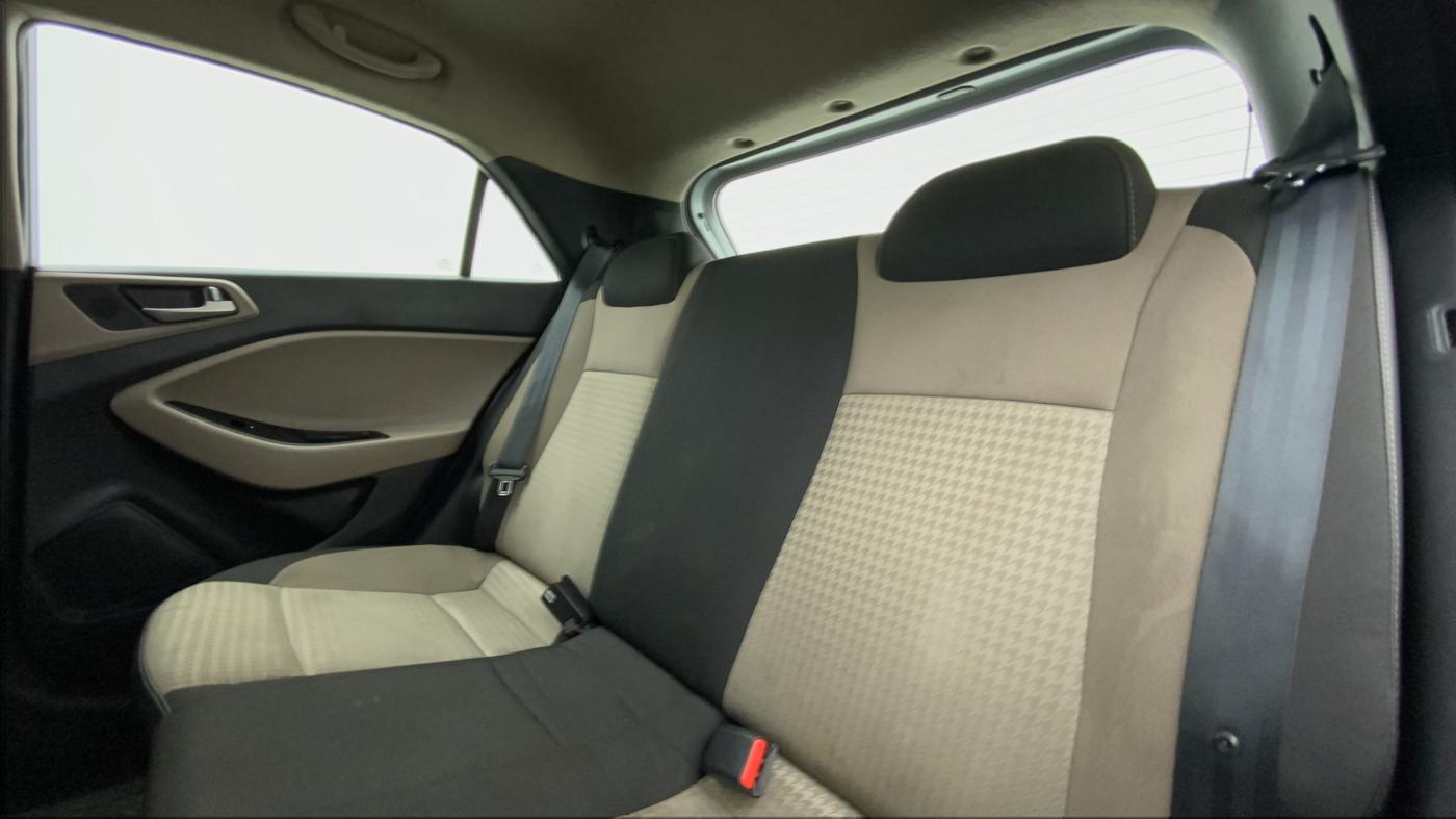 2018 Hyundai Elite i20 SPORTZ 1.2, Petrol, Manual, 9,093 km, Right Side Rear Door Cabin