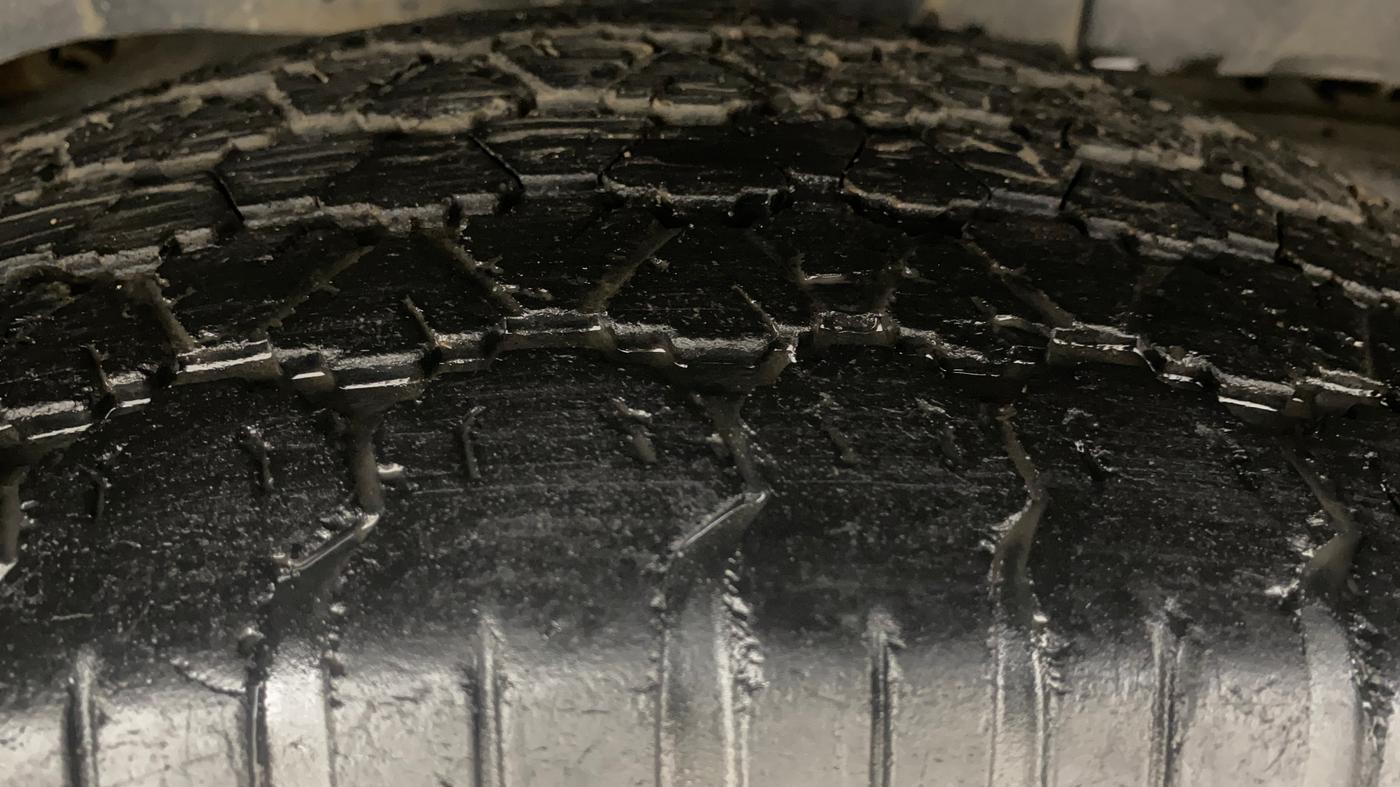 2015 Mahindra TUV300 T8, Diesel, Manual, 96,355 km, Right Rear Tyre Tread