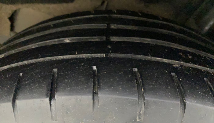 2019 Toyota Glanza V CVT, Petrol, Automatic, 38,278 km, Left Rear Tyre Tread