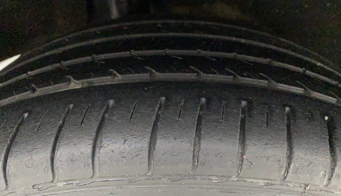 2019 Toyota Glanza V CVT, Petrol, Automatic, 38,278 km, Right Rear Tyre Tread