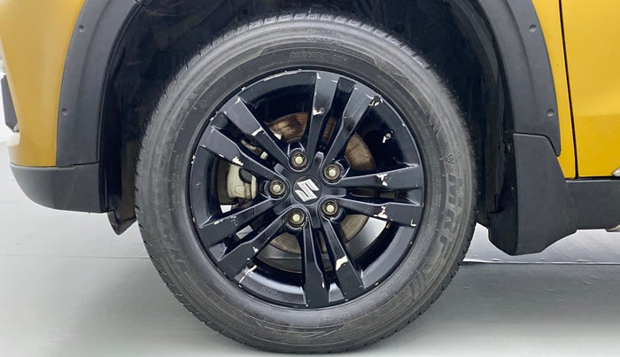 2019 Maruti Vitara Brezza ZDI+ DUAL TONE AMT, Diesel, Automatic, 37,597 km, Left Front Wheel