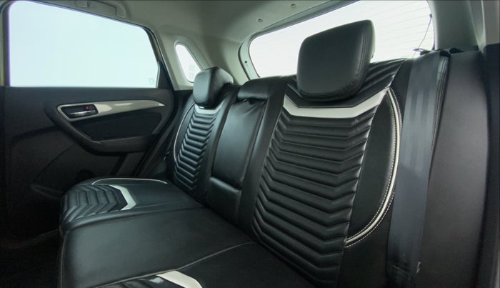 2019 Maruti Vitara Brezza ZDI+ DUAL TONE AMT, Diesel, Automatic, 37,597 km, Right Side Rear Door Cabin