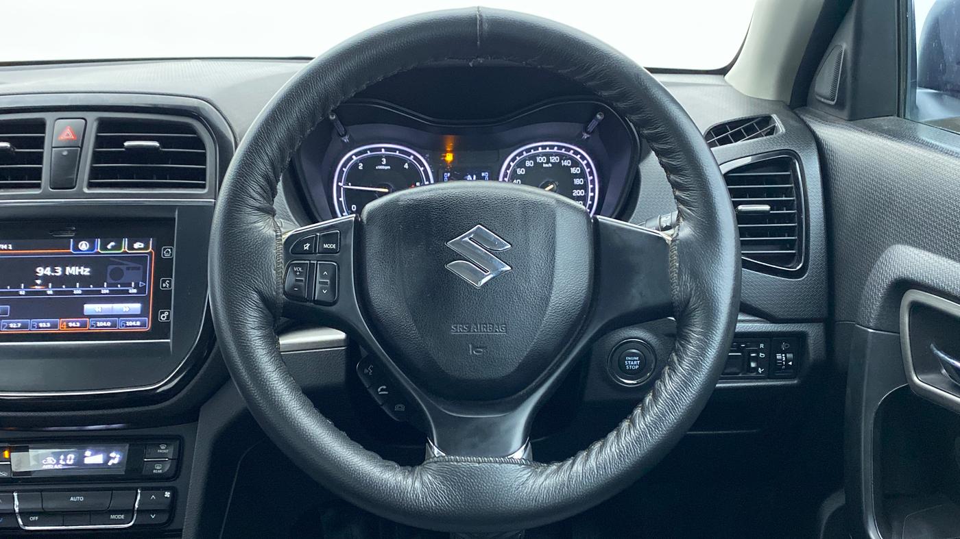 2019 Maruti Vitara Brezza ZDI+ DUAL TONE AMT, Diesel, Automatic, 37,597 km, Steering Wheel Close Up