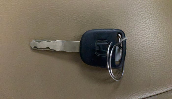 2013 Honda Brio S MT, Petrol, Manual, 97,701 km, Key Close Up