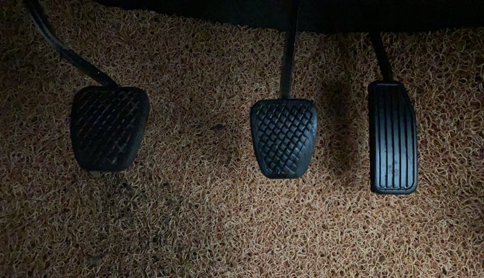 2013 Honda Brio S MT, Petrol, Manual, 97,701 km, Pedals