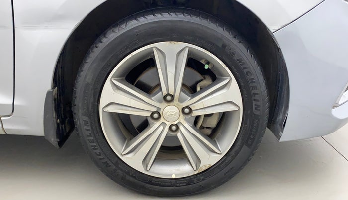 2019 Hyundai Verna 1.6 CRDI SX (O) AT, Diesel, Automatic, 59,987 km, Right Front Wheel